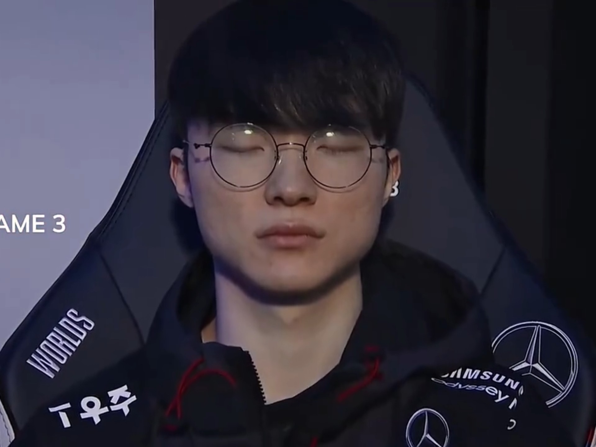 Faker重返赛场，夺冠首场状态出色，塞尔维亚队观众沸腾！